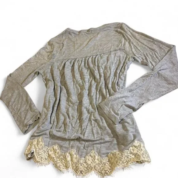 Rewind Women's Grey Shirt - Picture 2 of 7